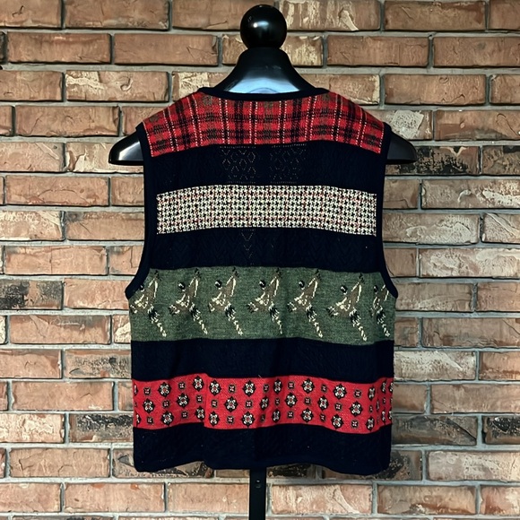 Vintage Robert Scott size Medium buttoned Sweater Vest - Picture 2 of 8